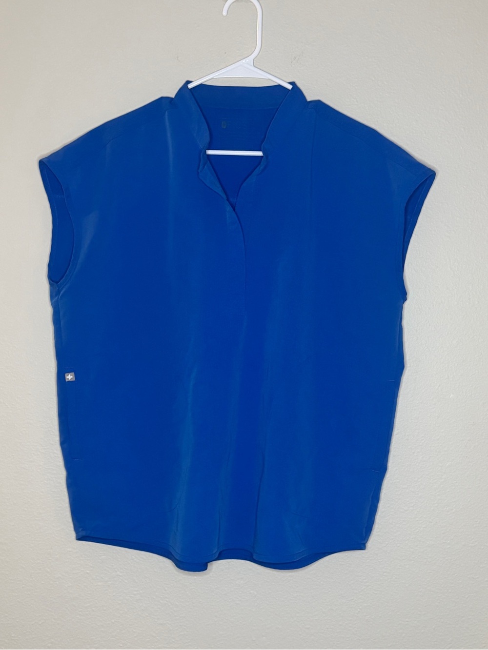 FIGS Women's Rafaela Oversized Scrub Top in Royal Blue US Women’s Size M Mandari